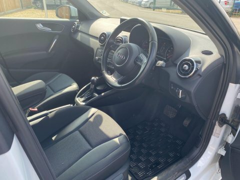 Audi A1 1.4 Tfsi Sport Sportback Euro 5 White #9