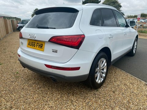 Audi Q5 2.0 Tfsi Se White #6