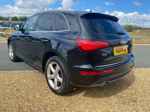 Audi Q5 2.0 Tfsi S Black #5