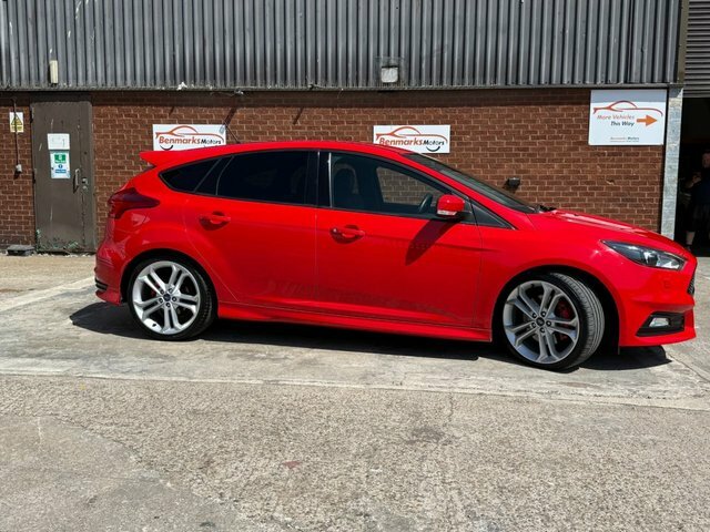 Ford Focus 2.0 Tdci St-3 Hatchback Euro 6 Red #3