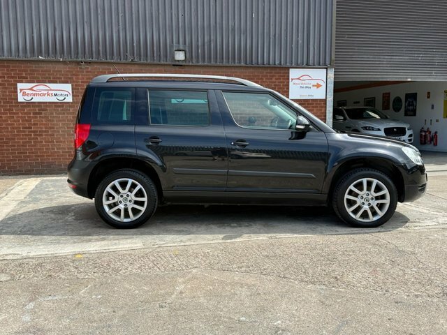Skoda Yeti 1.8 Tsi Elegance Suv 4Wd Euro 5 HK11SJU Black #4