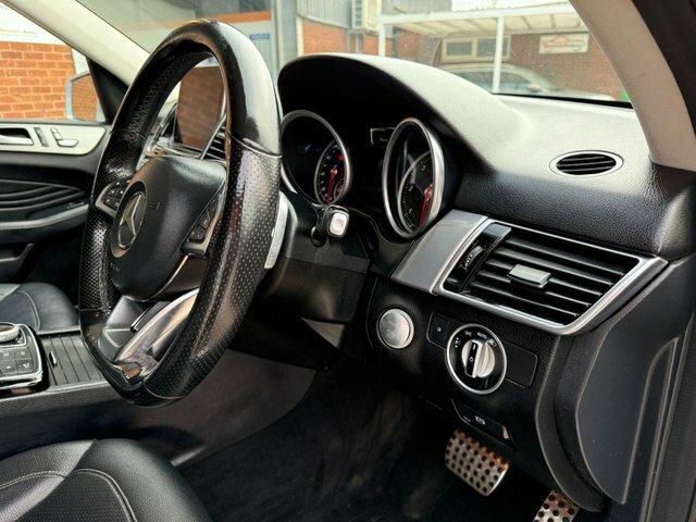 Mercedes-Benz GLE Class Gle250d Amg Line Premium Suv G-tronic White #21