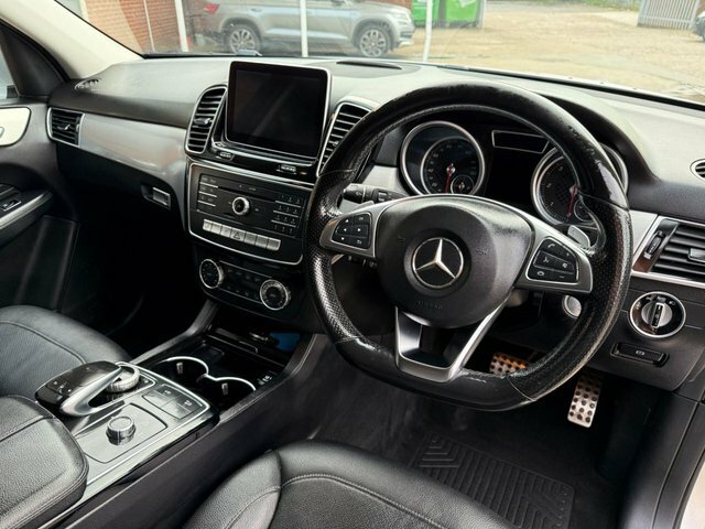 Mercedes-Benz GLE Class Gle250d Amg Line Premium Suv G-tronic White #28
