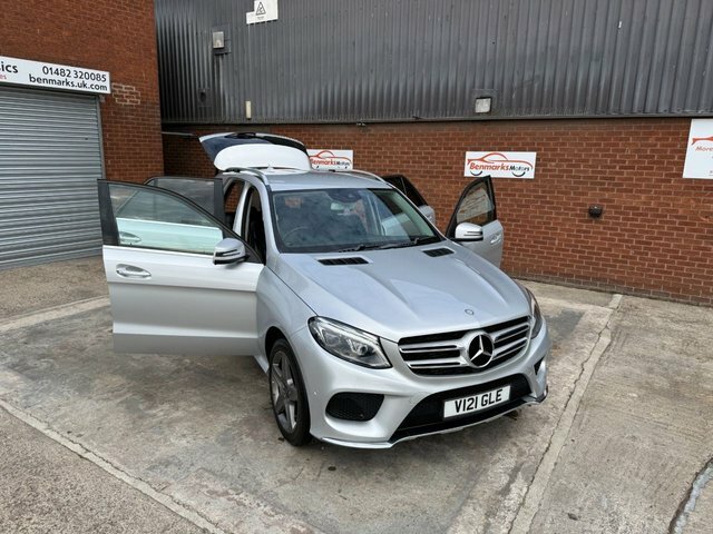 Mercedes-Benz GLE Class Gle250d Amg Line Premium Suv G-tronic White #38