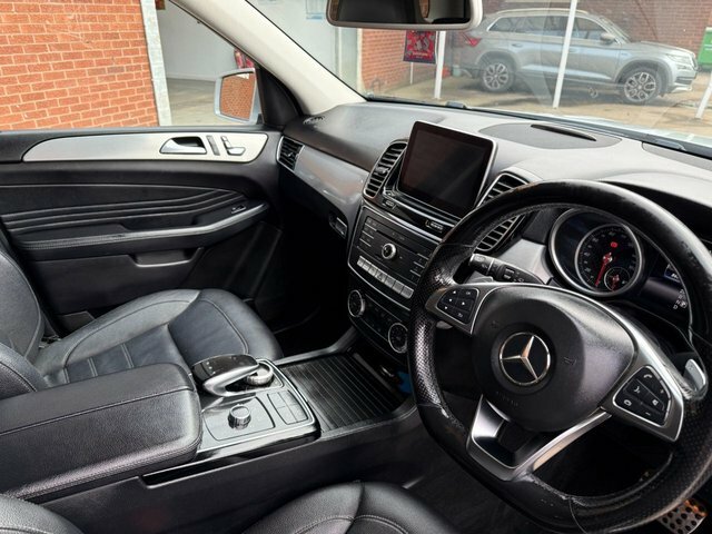 Mercedes-Benz GLE Class Gle250d Amg Line Premium Suv G-tronic White #22