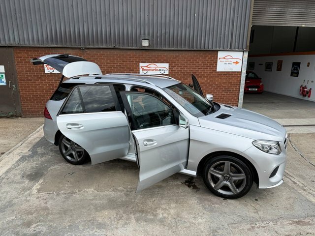 Mercedes-Benz GLE Class Gle250d Amg Line Premium Suv G-tronic White #39