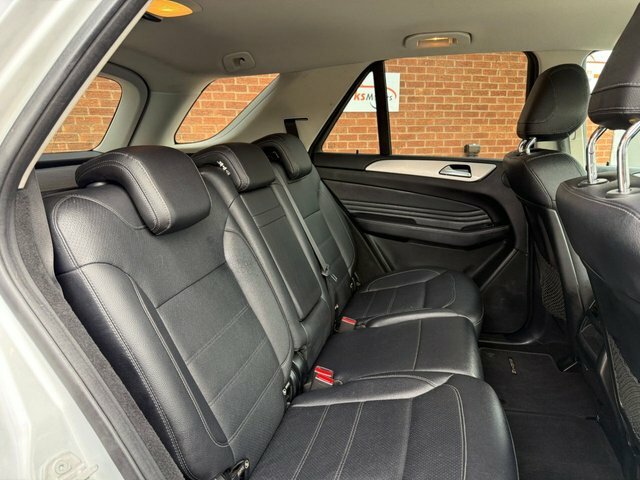 Mercedes-Benz GLE Class Gle250d Amg Line Premium Suv G-tronic White #32