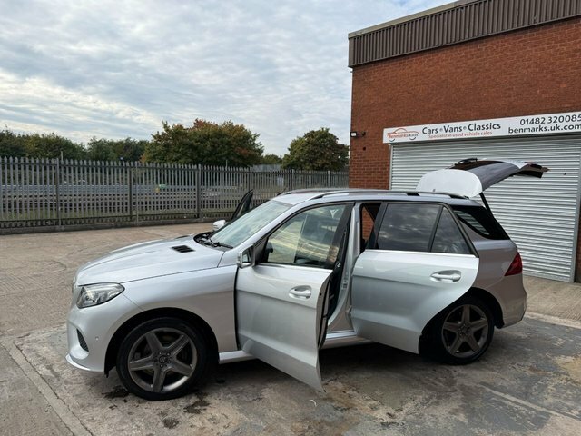 Mercedes-Benz GLE Class Gle250d Amg Line Premium Suv G-tronic White #44