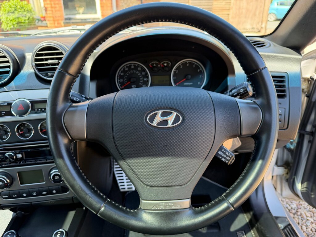 Hyundai Coupe 2.0 Siii Coupe 193 Gkm, 141 Bh Grey #23