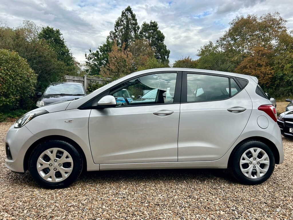 Hyundai I10 1.2 Se Hatchback Euro 5 87 Ps Silver #2
