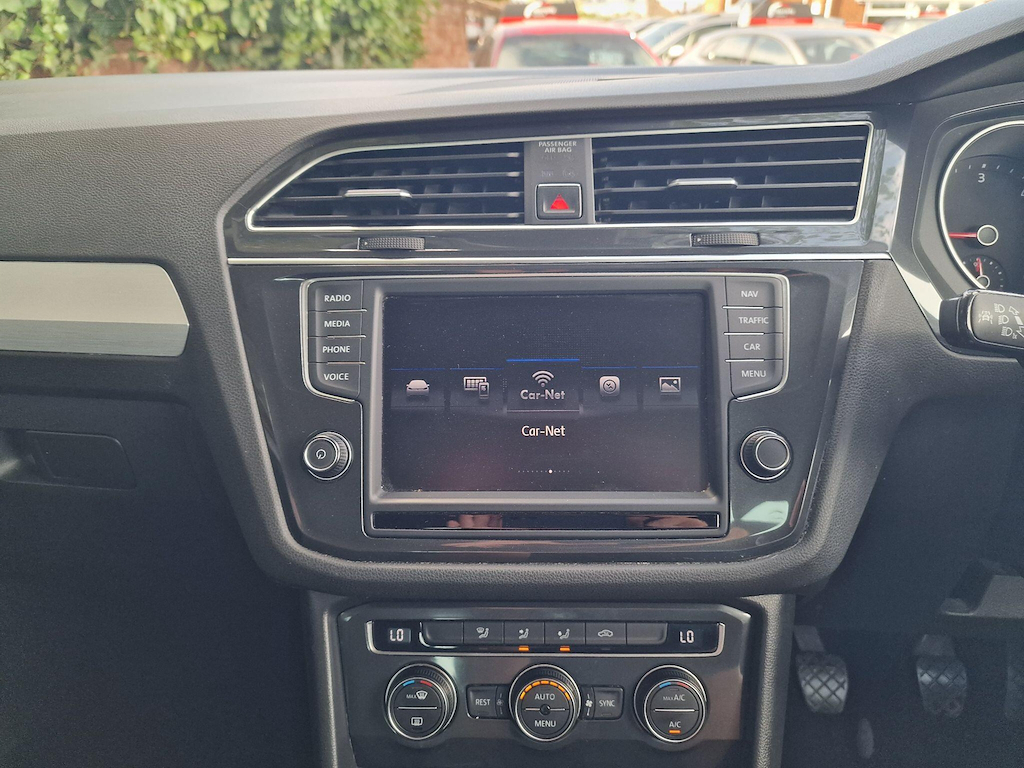 Volkswagen Tiguan 2.0 Tdi Bluemotion Tech Se Navigation Grey #25