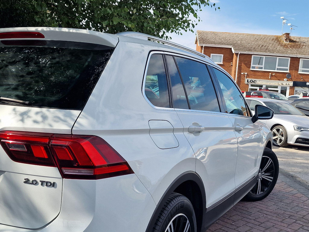 Volkswagen Tiguan 2.0 Tdi Bluemotion Tech Se Navigation Grey #26