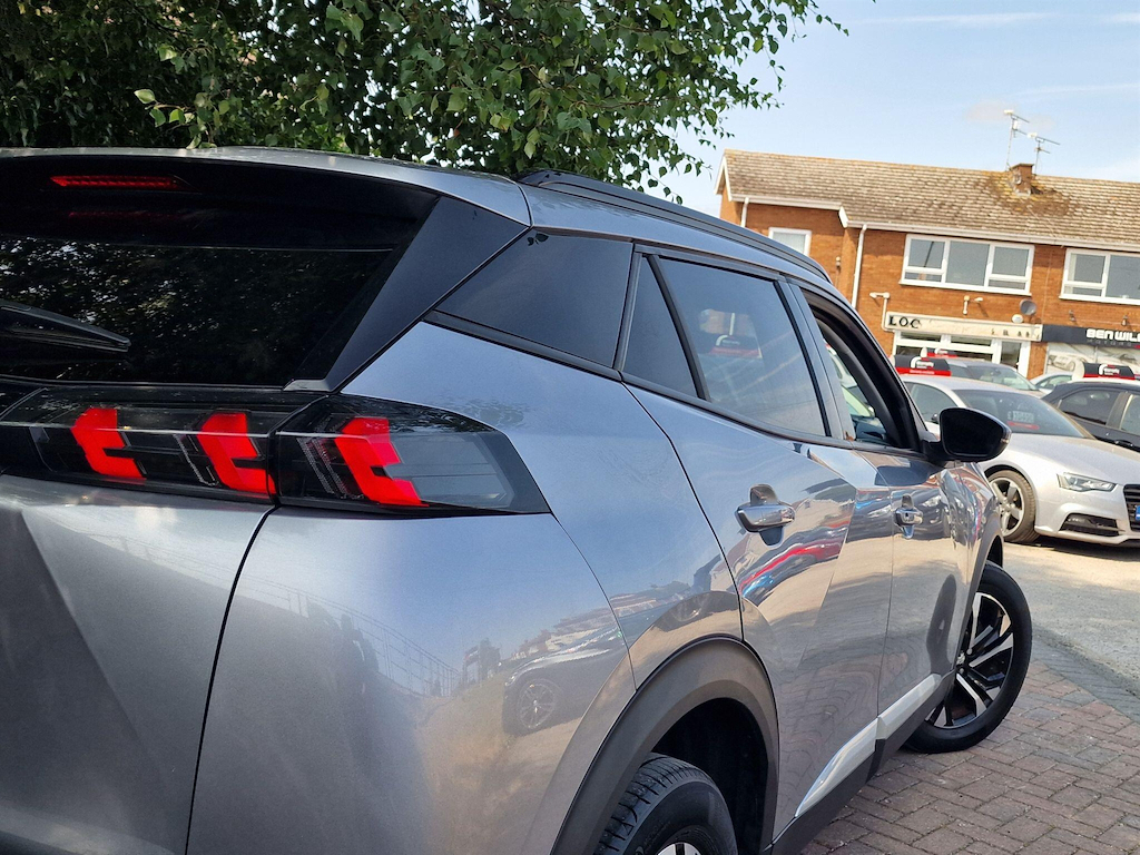 Peugeot 2008 1.2 Puretech Allure Premium Blue #26