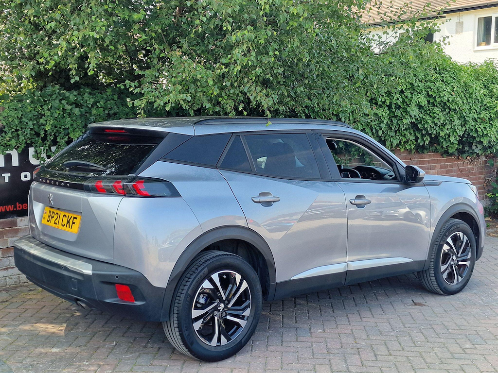Peugeot 2008 1.2 Puretech Allure Premium Blue #7
