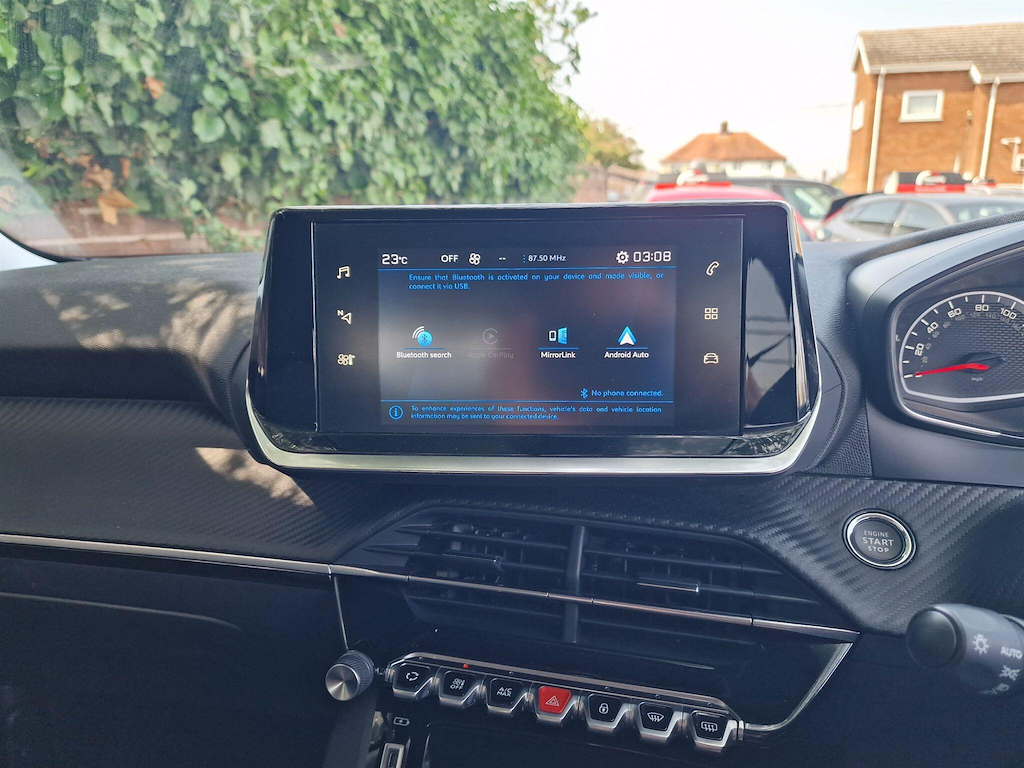 Peugeot 2008 1.2 Puretech Allure Premium Blue #25