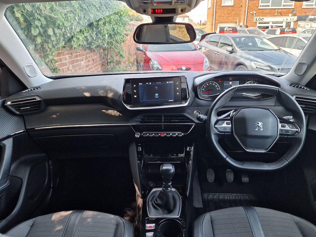 Peugeot 2008 1.2 Puretech Allure Premium Blue #16