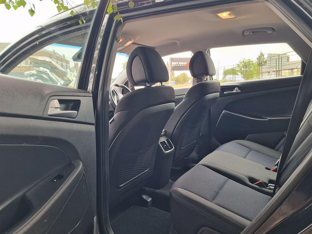 Hyundai Tucson 1.6L Se Nav White #32