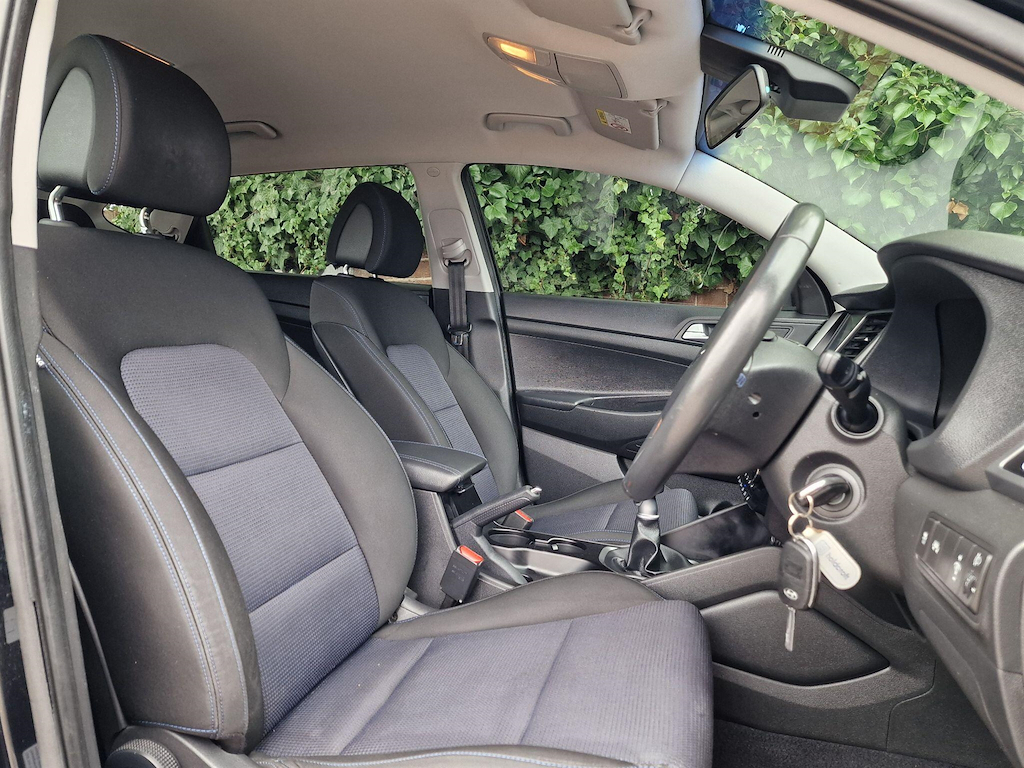 Hyundai Tucson 1.6L Se Nav White #11
