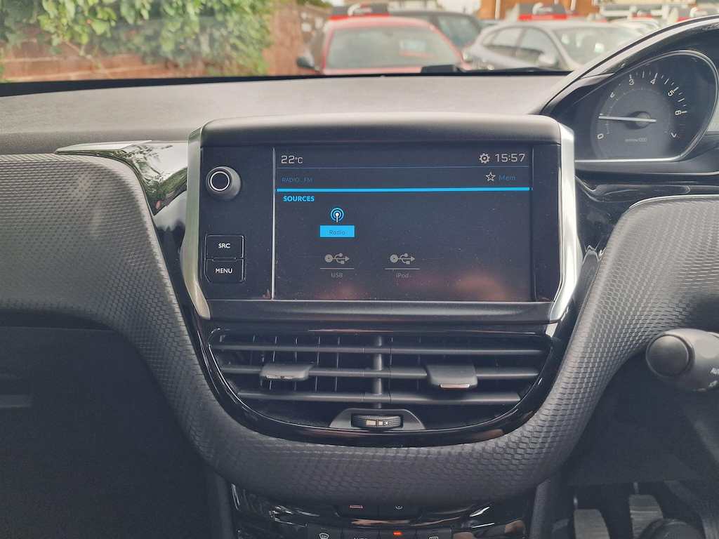 Peugeot 2008 1.2 Puretech 82 Allure Grey #24