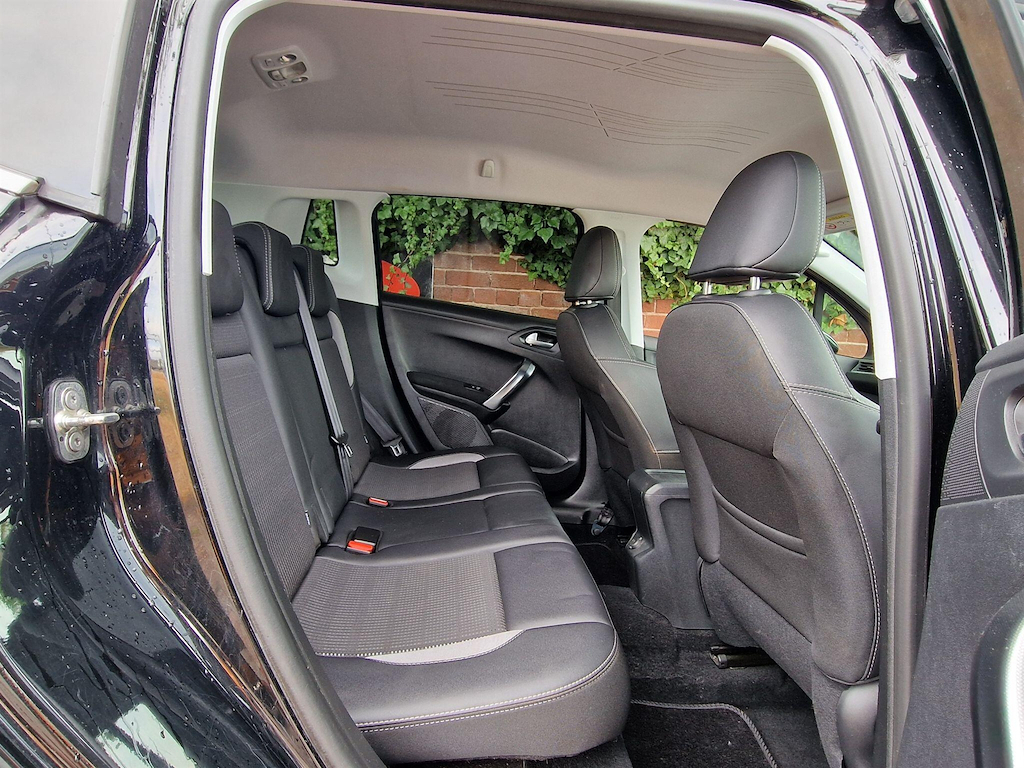 Peugeot 2008 1.2 Puretech 82 Allure Grey #16