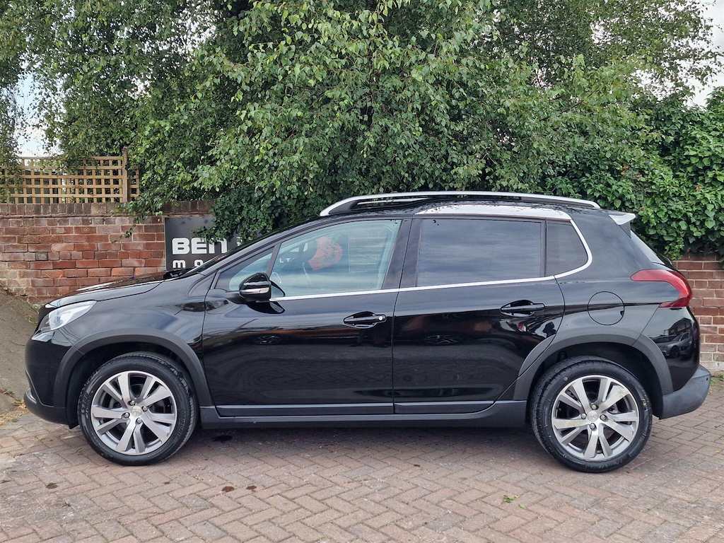 Peugeot 2008 1.2 Puretech Allure Euro 6 Ss Black #2