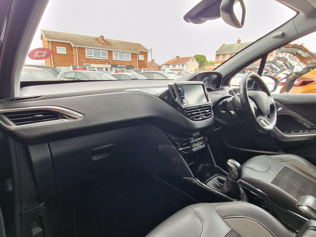 Peugeot 2008 1.2 Puretech 82 Allure Grey #19
