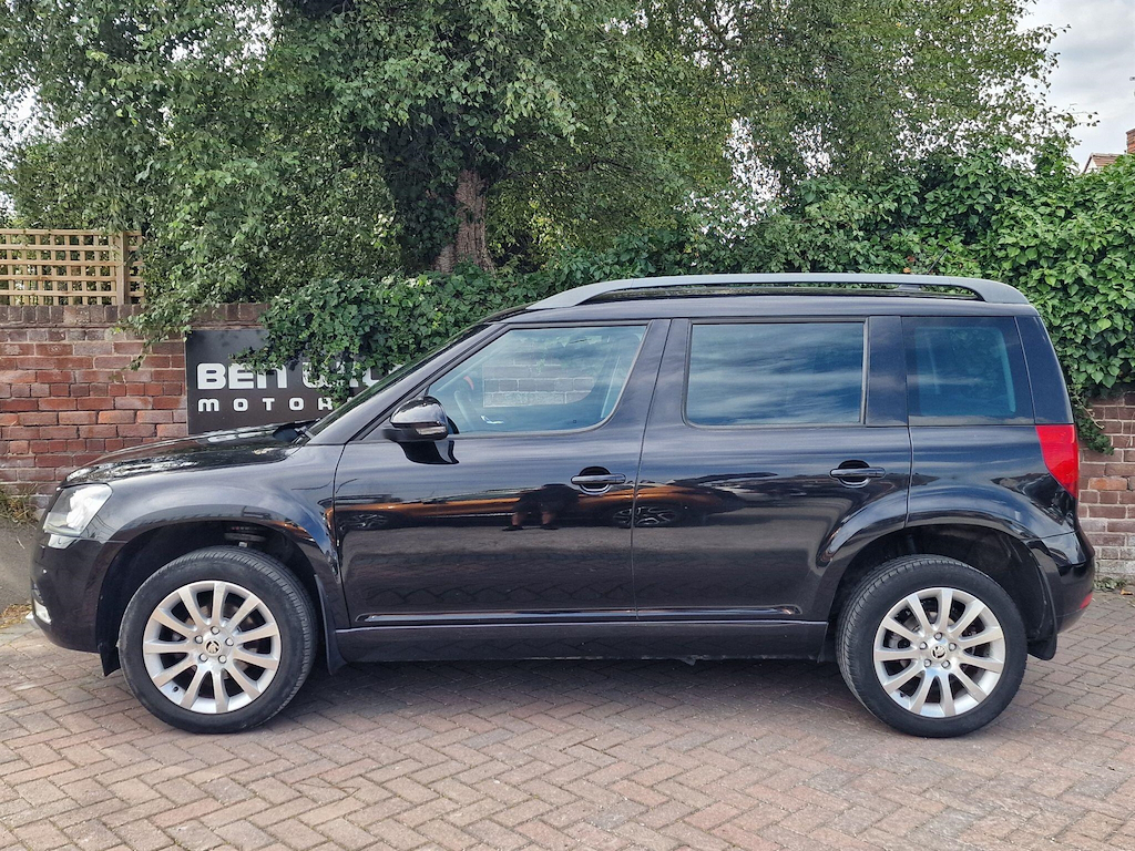 Skoda Yeti 1.2 Tsi Se L Euro 6 Ss Black #2