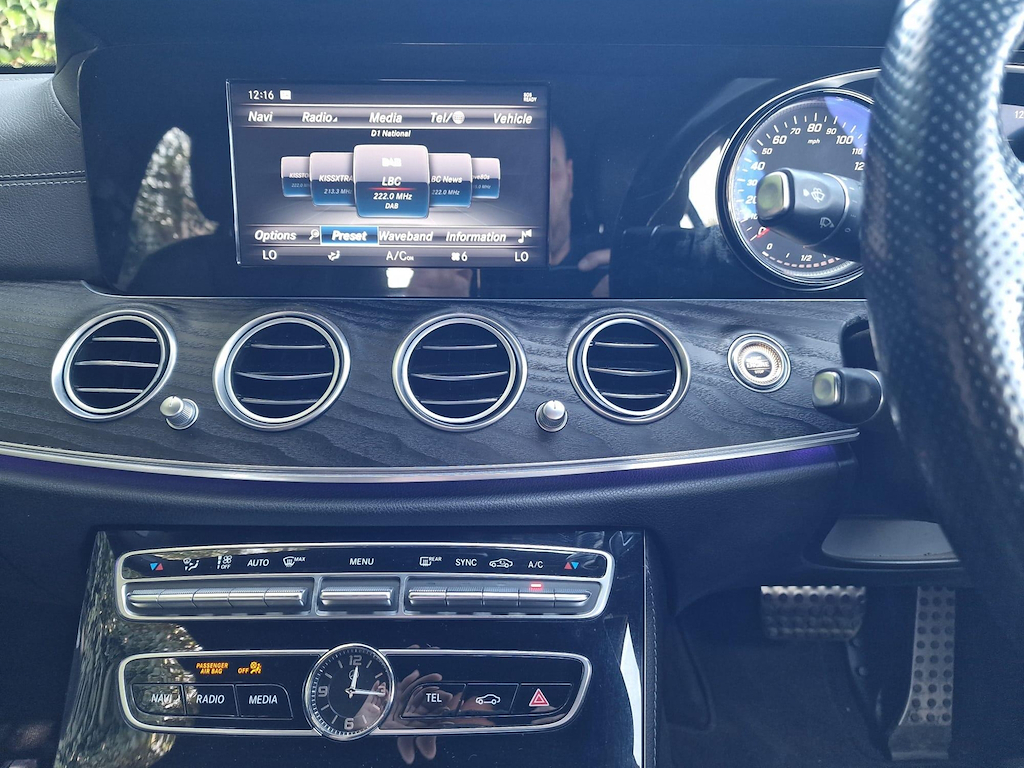 Mercedes-Benz E Class Se Bluetec 147 Bhp 9G Tronic Saloon Black Eur Black #27