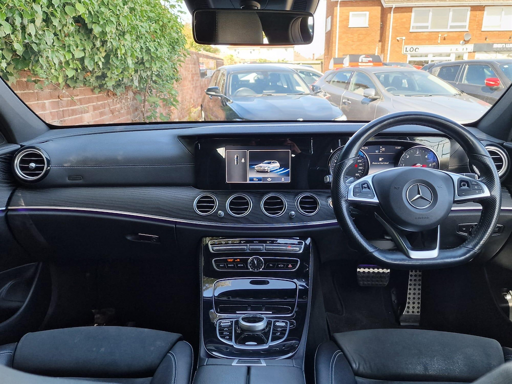 Mercedes-Benz E Class Se Bluetec 147 Bhp 9G Tronic Saloon Black Eur Black #15