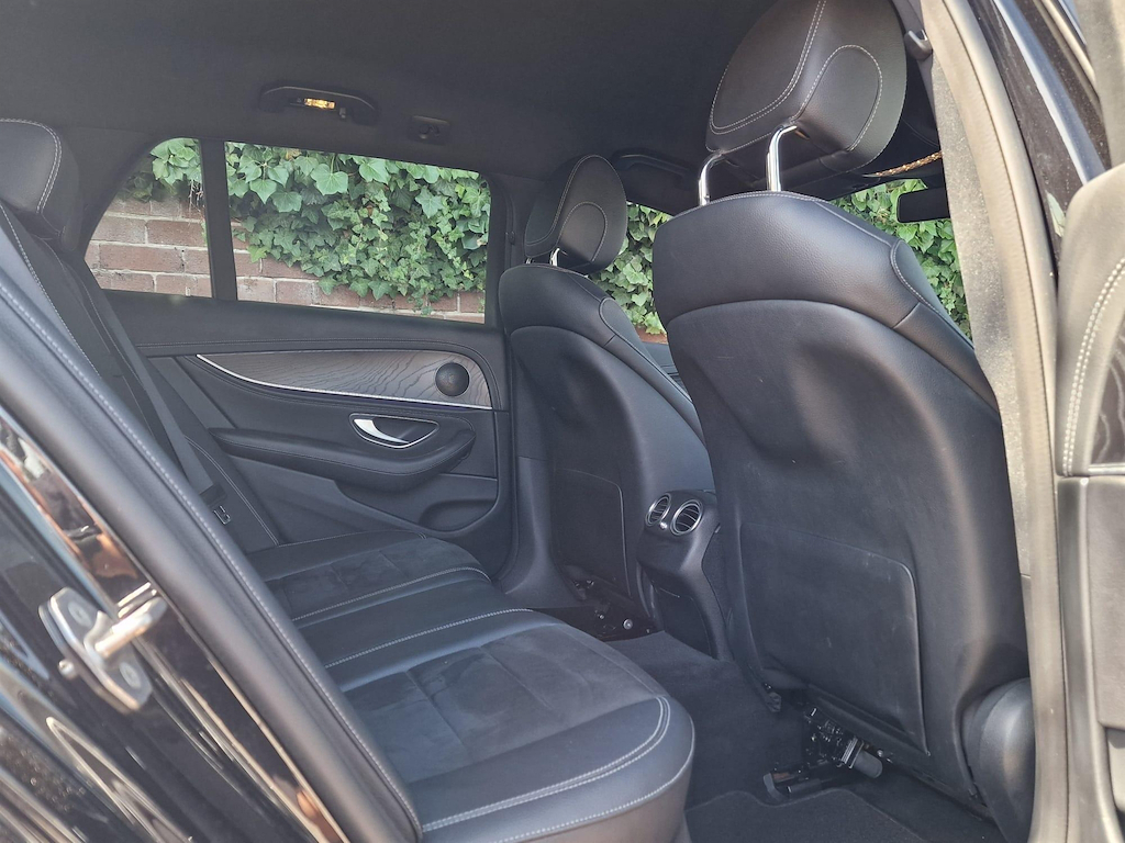 Mercedes-Benz E Class Se Bluetec 147 Bhp 9G Tronic Saloon Black Eur Black #13