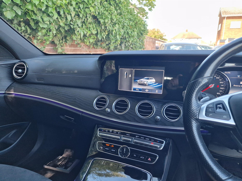 Mercedes-Benz E Class Se Bluetec 147 Bhp 9G Tronic Saloon Black Eur Black #17