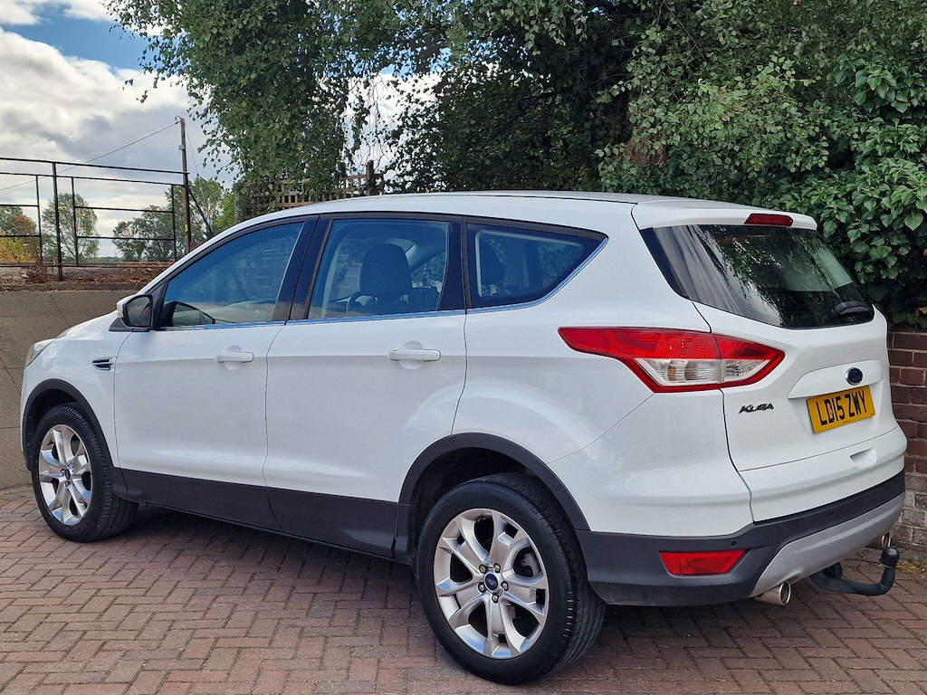 Ford Kuga 2.0 Tdci Zetec 2Wd Euro 6 Ss White #3
