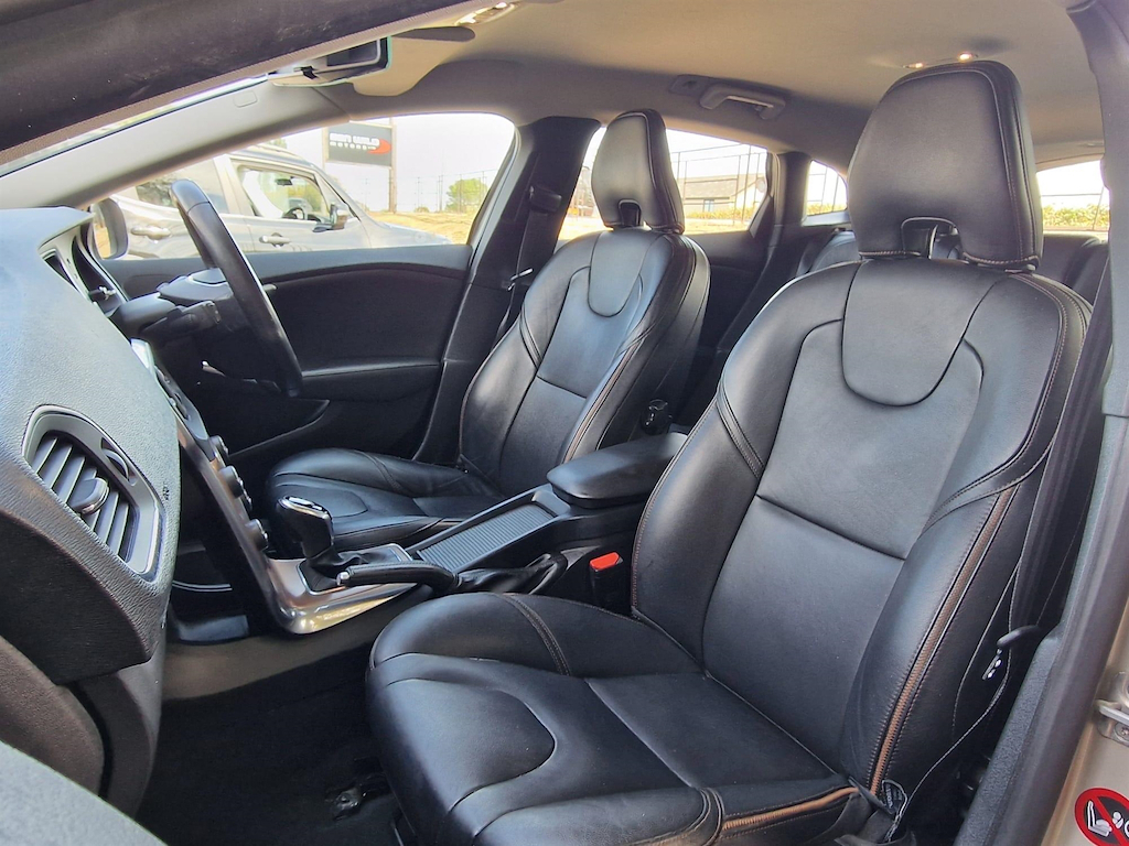 Volvo V40 Cross Country D2 Automatic Grey #25