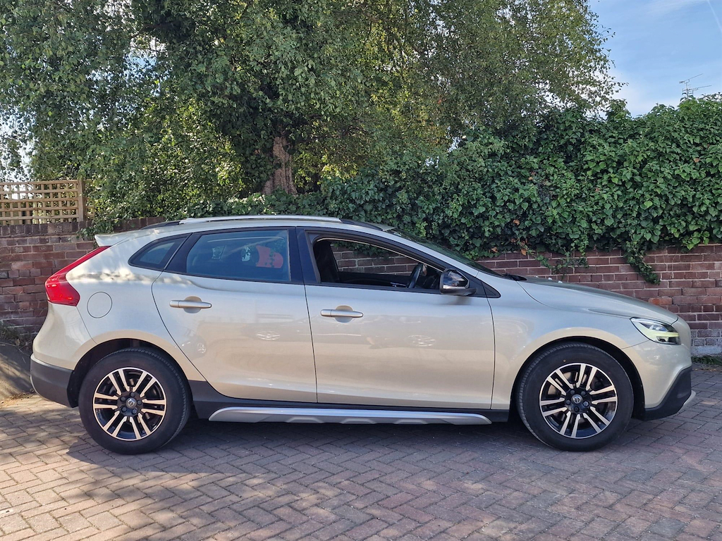 Volvo V40 Cross Country D2 Automatic Grey #10