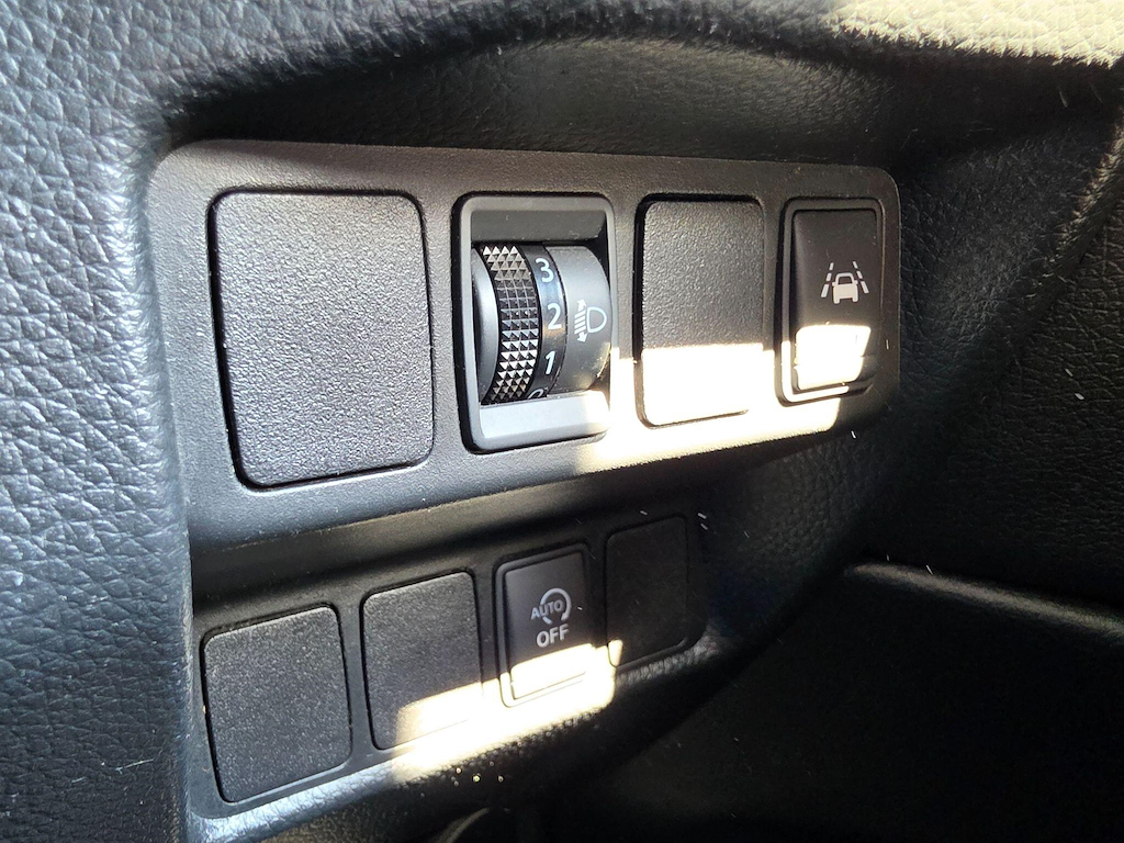 Nissan Qashqai Qashqai Tekna Dig-t Blue #28