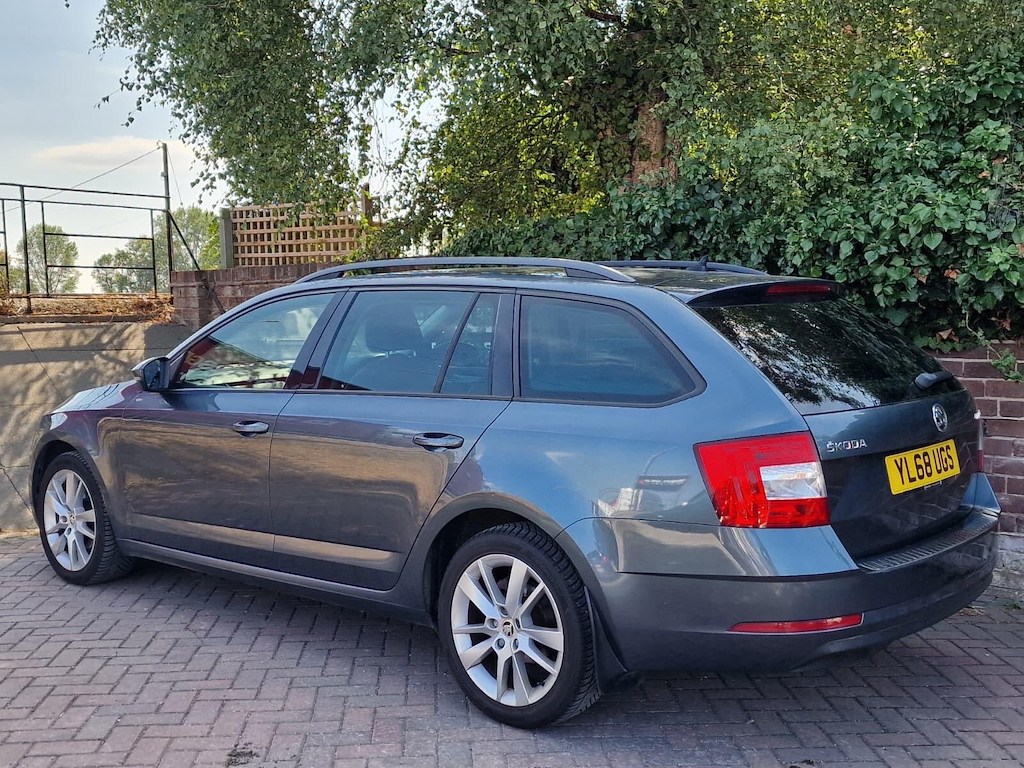 Skoda Octavia 1.0 Tsi Gpf Se Estate Dsg Ss Blue #9