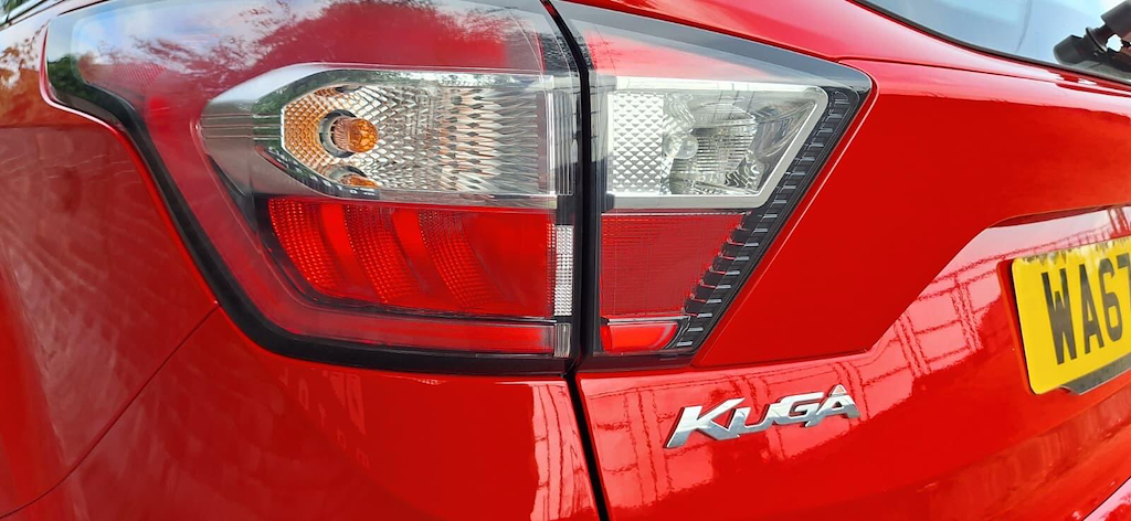 Ford Kuga 2.0 Tdci Titanium Awd Euro 6 Ss Red #5