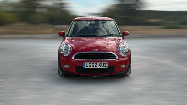 Mini Hatch 1.6 One Hatchback Euro 5 98 Ps Red #3