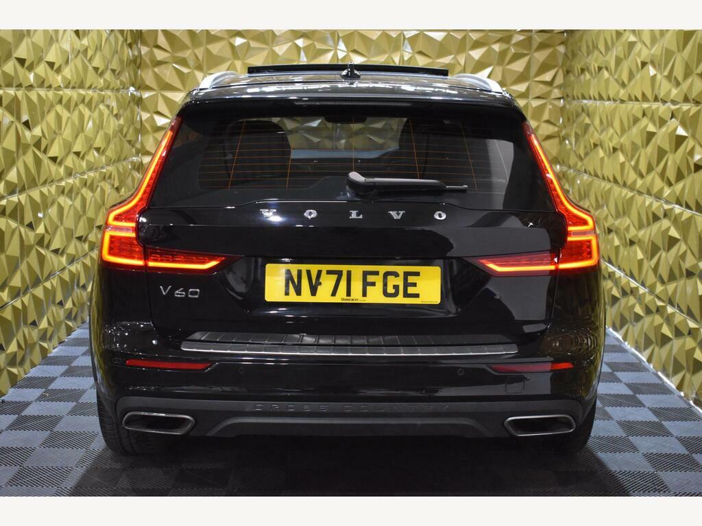 Volvo V60 Cross Country 2.0 B5 Mhev Awd Euro 6 S S Black #5