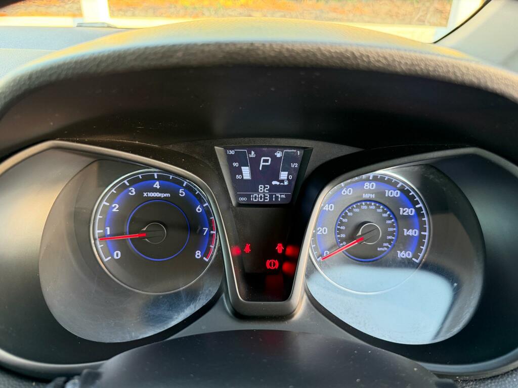 Hyundai Ix20 1.4 Style Hatchback Euro 5 90 B White #24