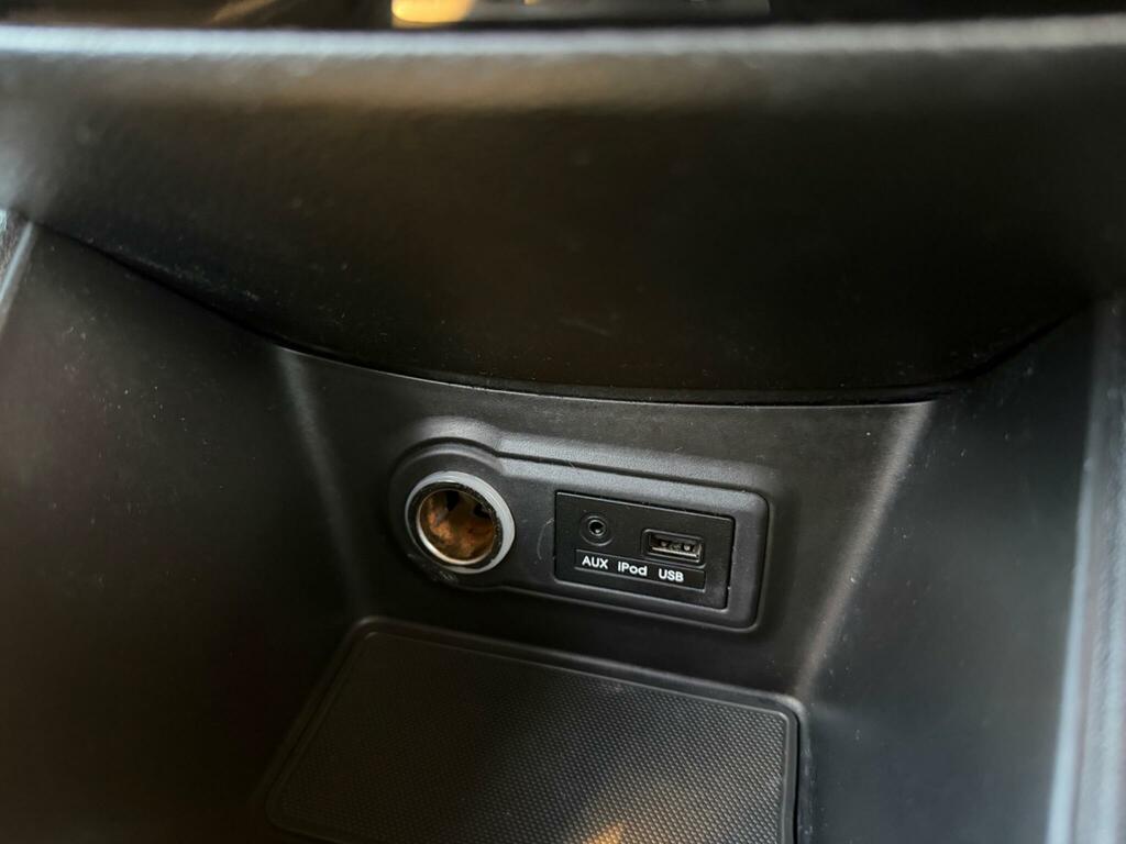 Hyundai Ix20 1.4 Style Hatchback Euro 5 90 B White #19