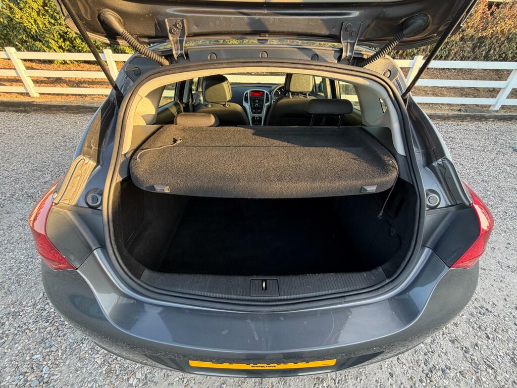 Vauxhall Astra 1.4T 16V Elite Hatchback Euro 5 Black #26