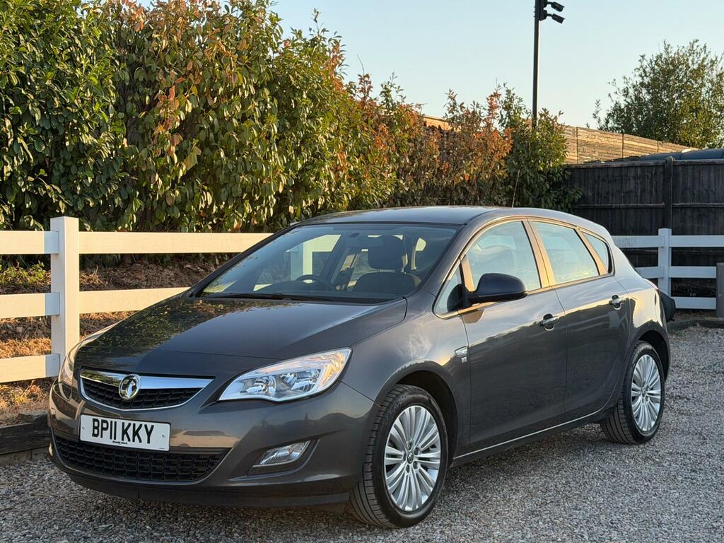 Vauxhall Astra 1.4T 16V Elite Hatchback Euro 5 Black #8