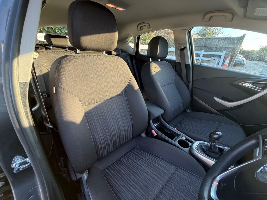 Vauxhall Astra 1.4T 16V Elite Hatchback Euro 5 Black #16