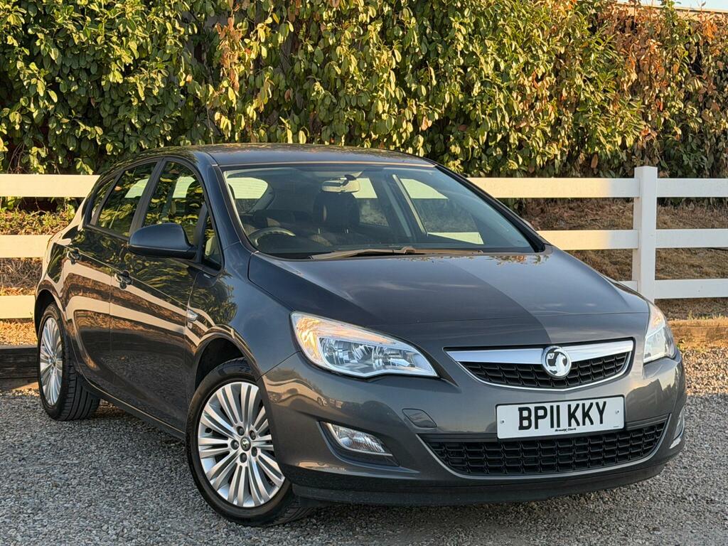 Vauxhall Astra Excite Grey