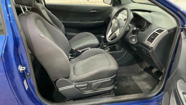 Hyundai I20 I20 1.4 Euro 4 99 Bhp  #9