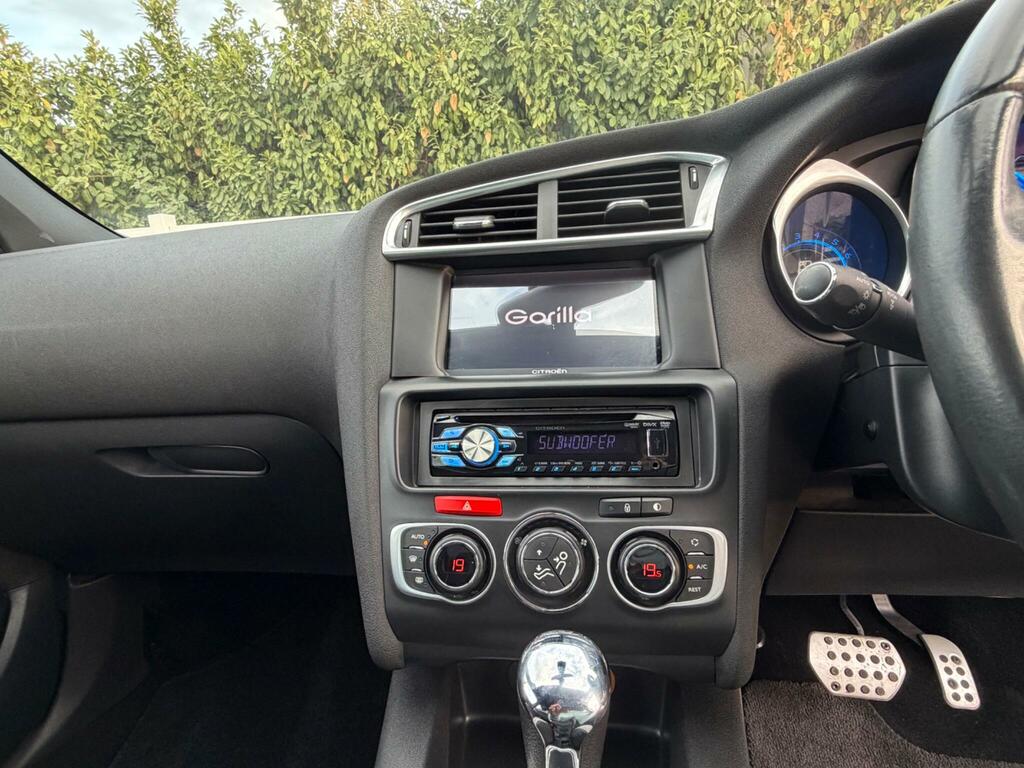 Citroen DS3 1.6 Vti Dstyle Euro 5 9,482 Car Details #16