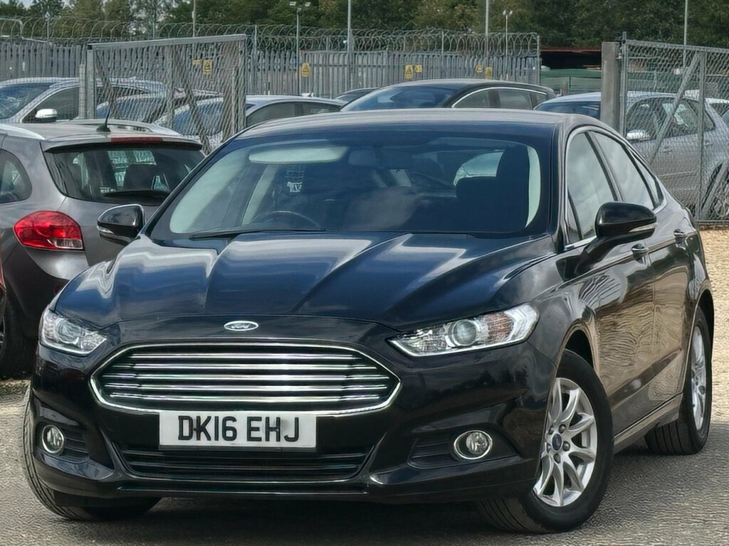 Ford Mondeo 2.0 Tdci Zetec Hatchback Euro 6 DK16EHJ Black #2