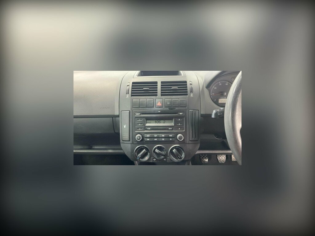 Volkswagen Polo Match 5-Door Grey #6