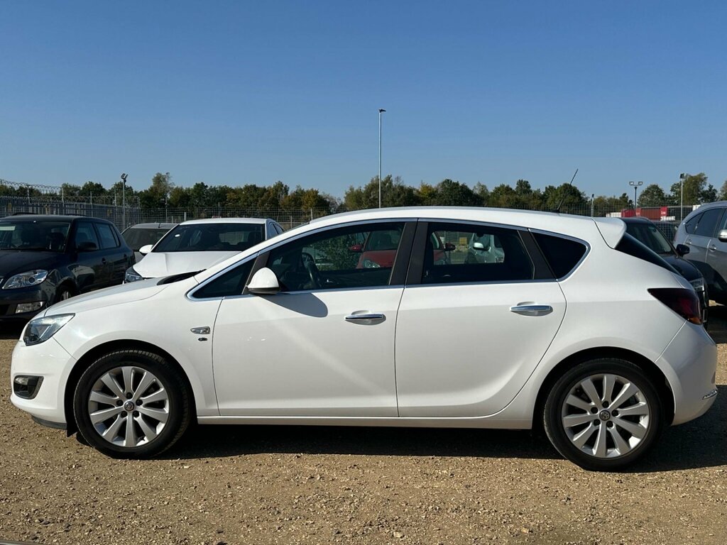 Vauxhall Astra 2.0 Cdti Ecoflex Elite Hatchback White #6